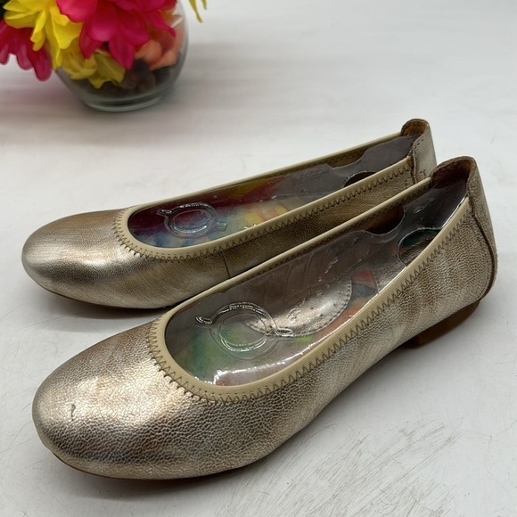 Born Gold Ballet Flats Size 5 BF5525C - Picture 1 of 7